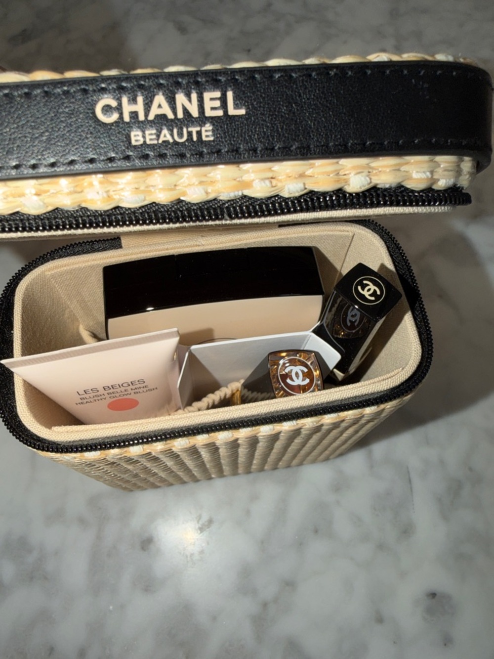 NEW CHANEL LIMITED EDITION Les Beiges Lipstick & Healthy Glow Balm in Beige Nude - Picture 6 of 10